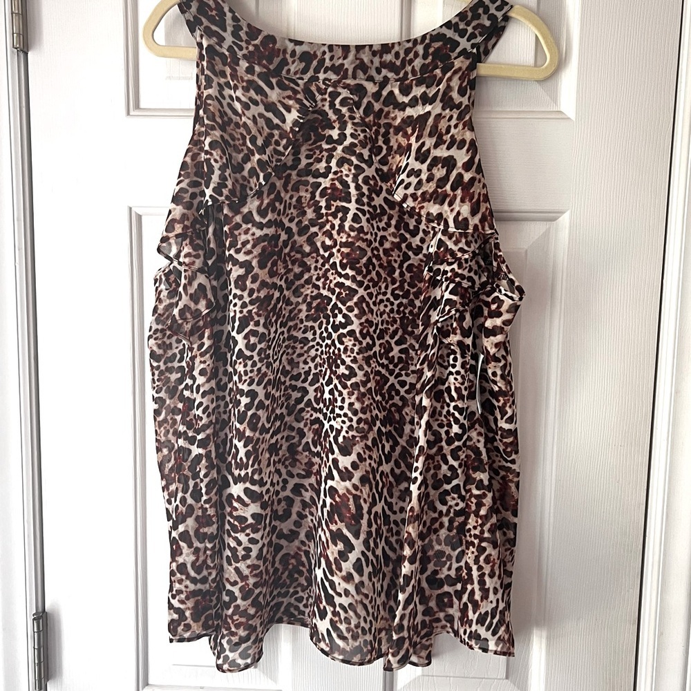 London Times NWT Cheetah Print Blouse
